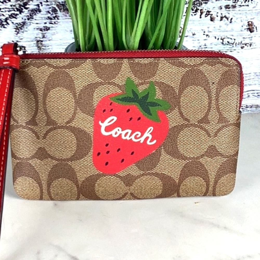 Coach Brown Khaki‎ Signature Wristlet bag Red Strawberry 🍓
